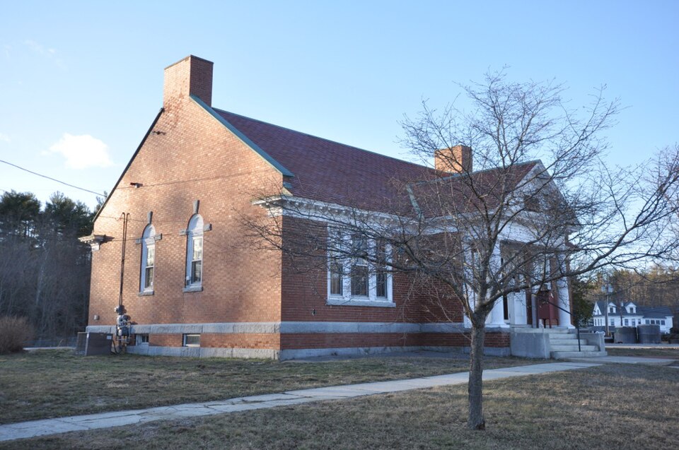 Photograph of Winslow School and Littlefield Library