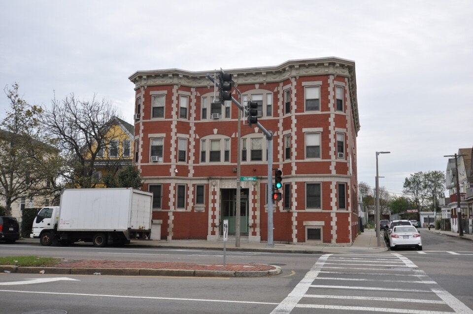 Photograph of Columbia Road-Devon Street Historic District
