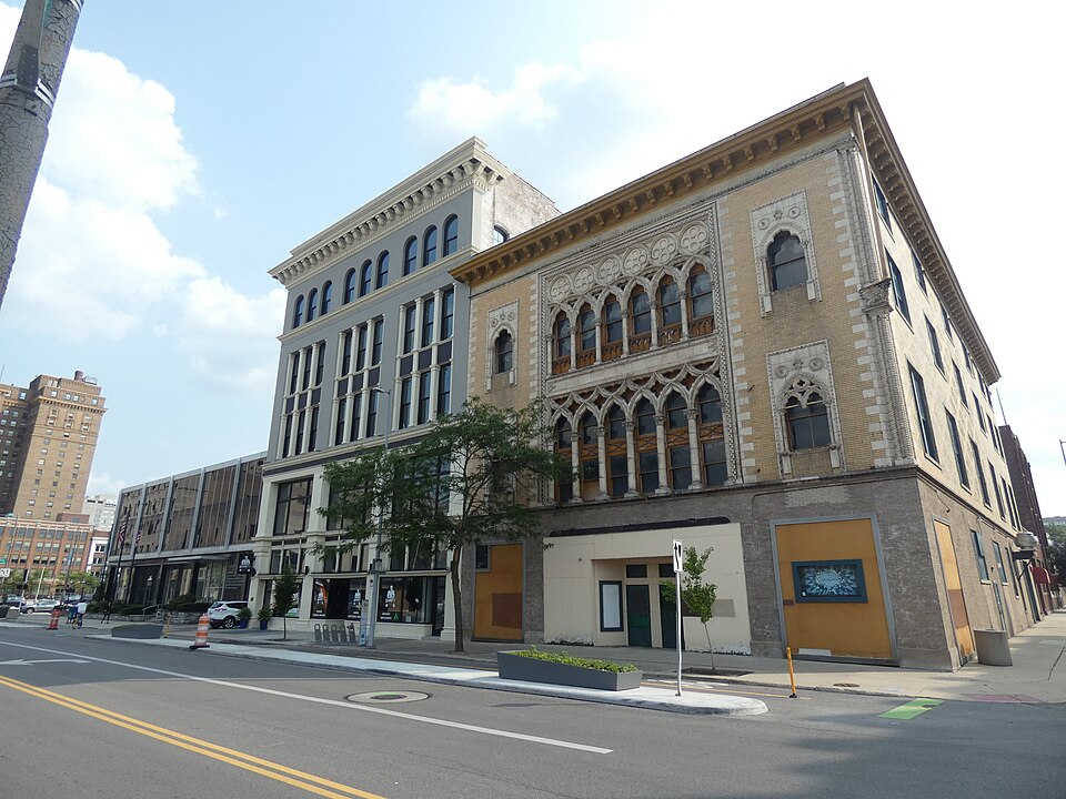 Photograph of Ontario Building