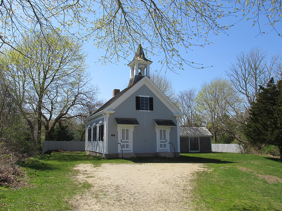 Photograph of Cataumet Schoolhouse