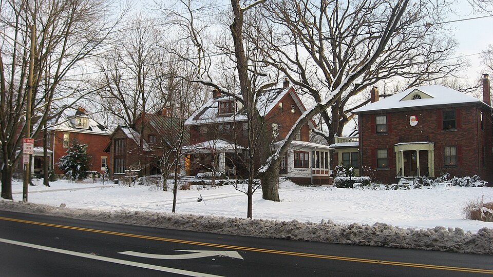 Photograph of East North Broadway Historic District
