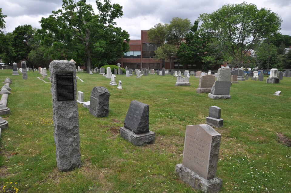 Photograph of Common Street Cemetery