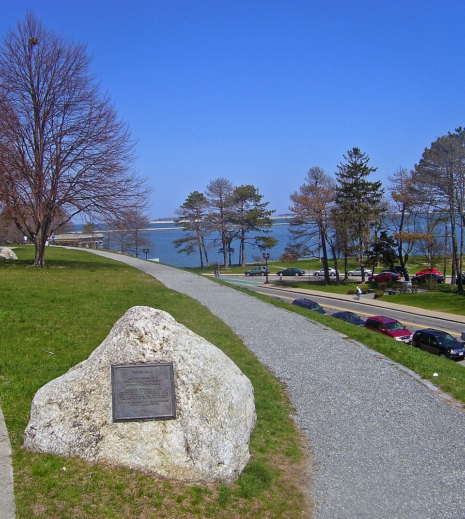 Photograph of Cole's Hill