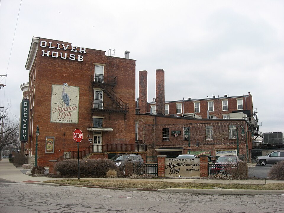 Photograph of Oliver House
