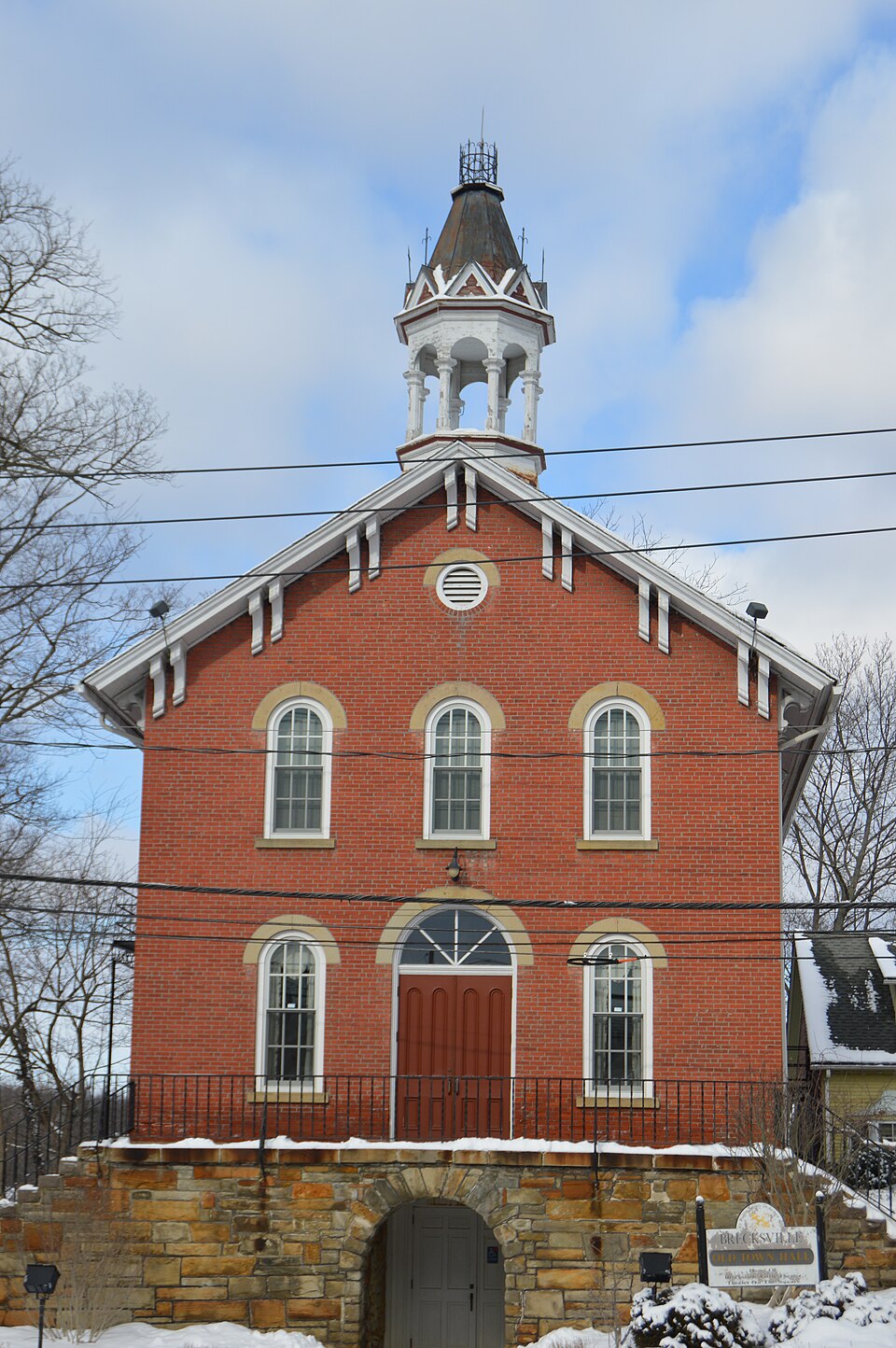 Photograph of Brecksville Town Hall
