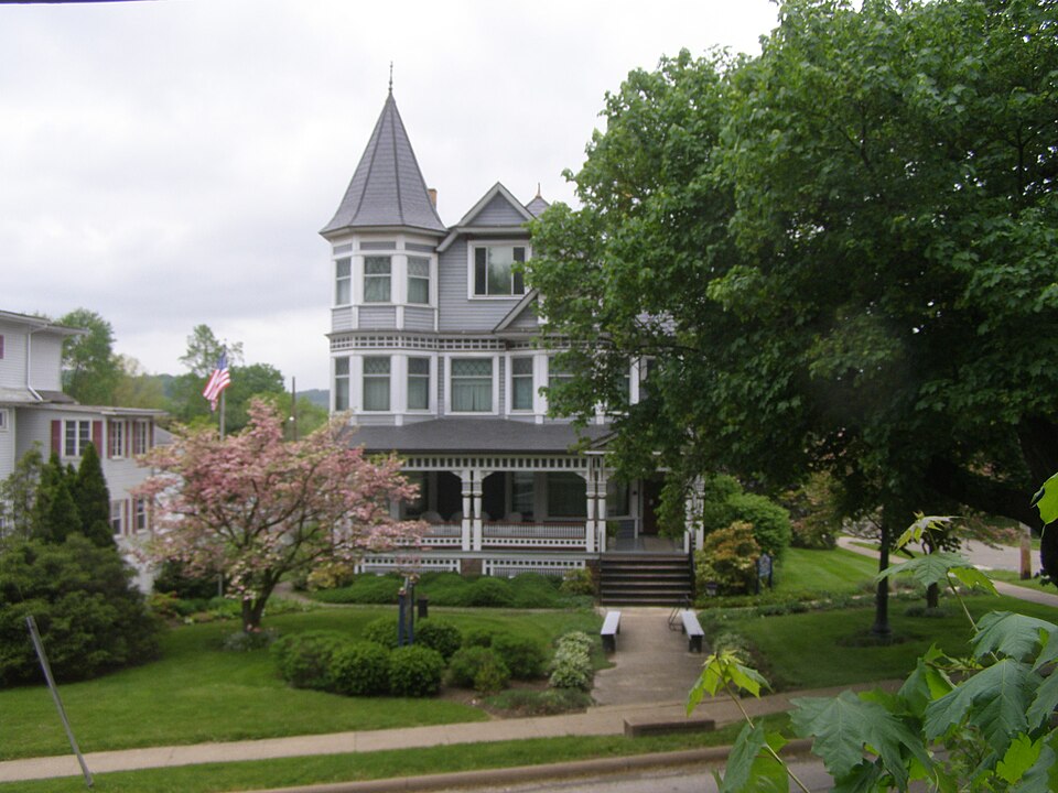 Photograph of Brightman House