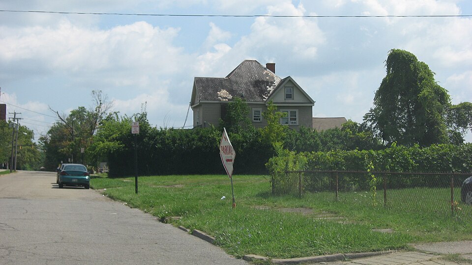 Photograph of Arlington Avenue District