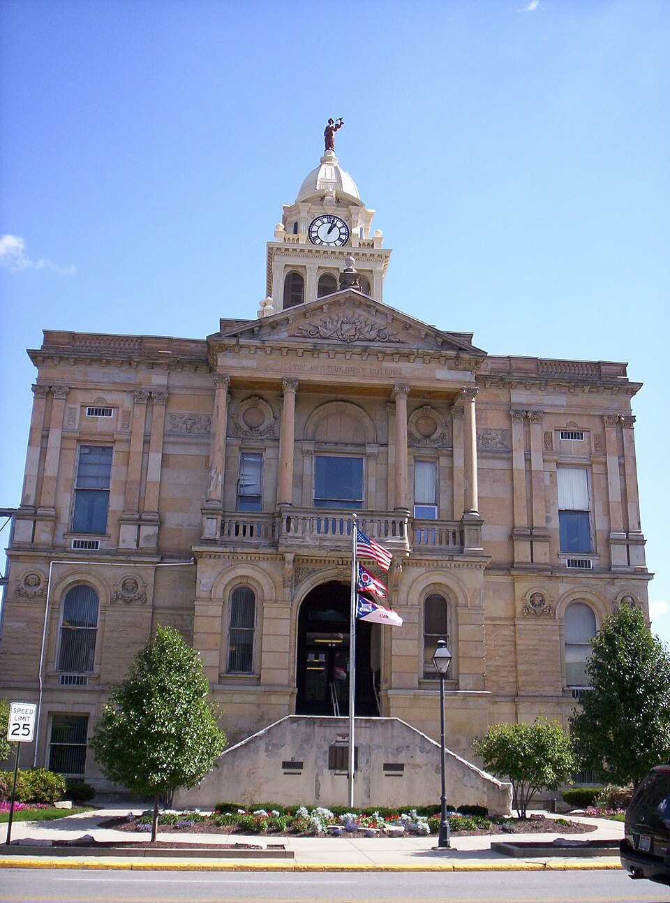 Photograph of Marion County Courthouse