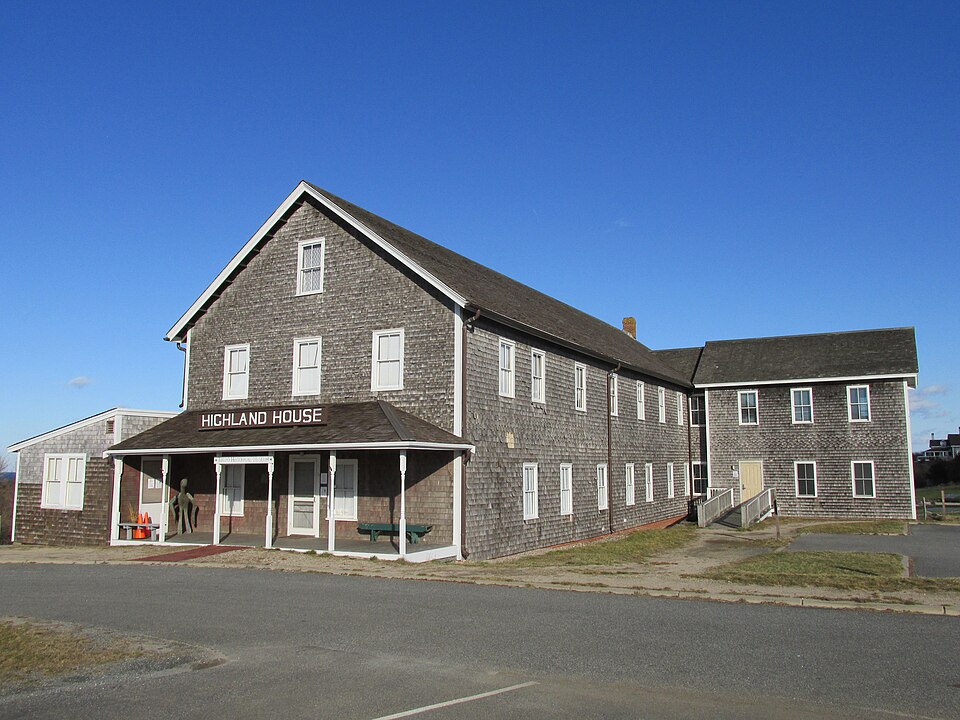Photograph of Highland House