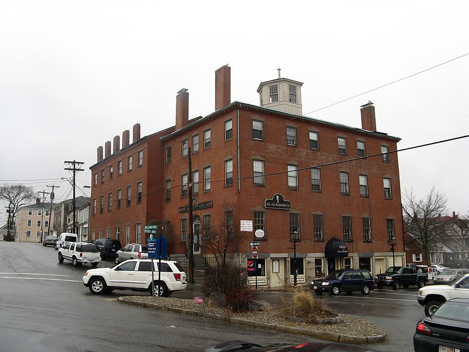 Photograph of Puritan House