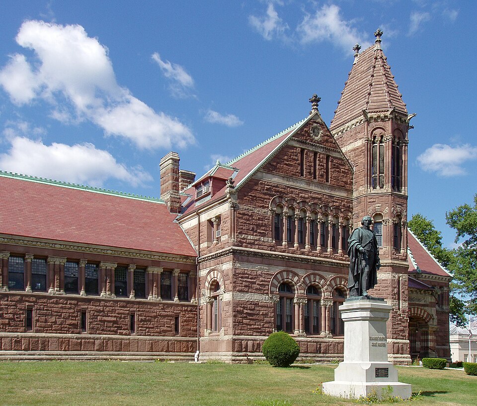 Photograph of Winn Memorial Library
