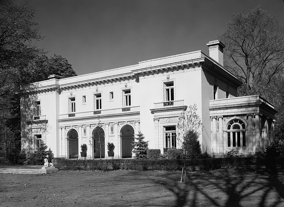 Photograph of Fairmount Boulevard District