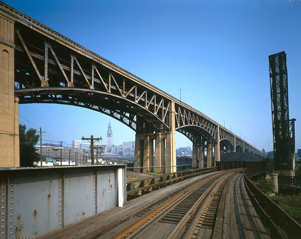 Photograph of Hope Memorial Bridge