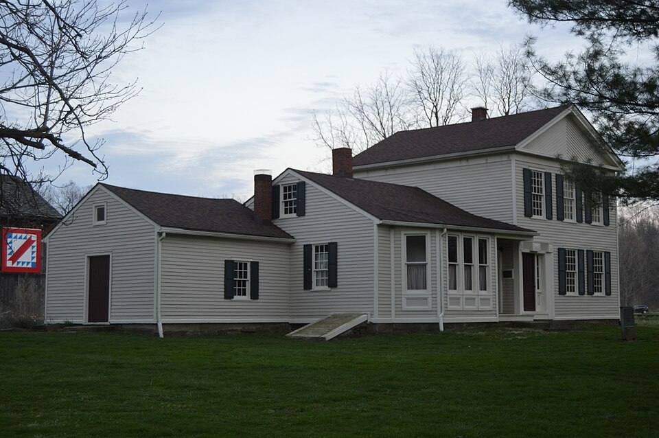 Photograph of Mill Hollow House
