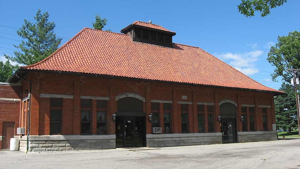 Photograph of Ottawa Waterworks Building