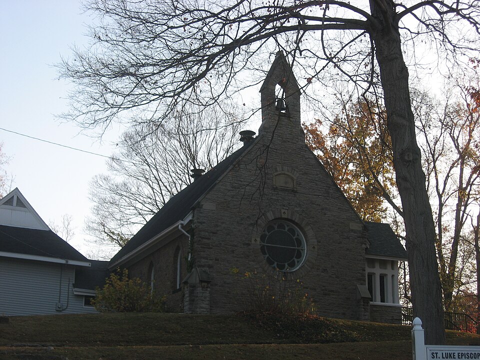 Photograph of Episcopal Church of the Resurrection