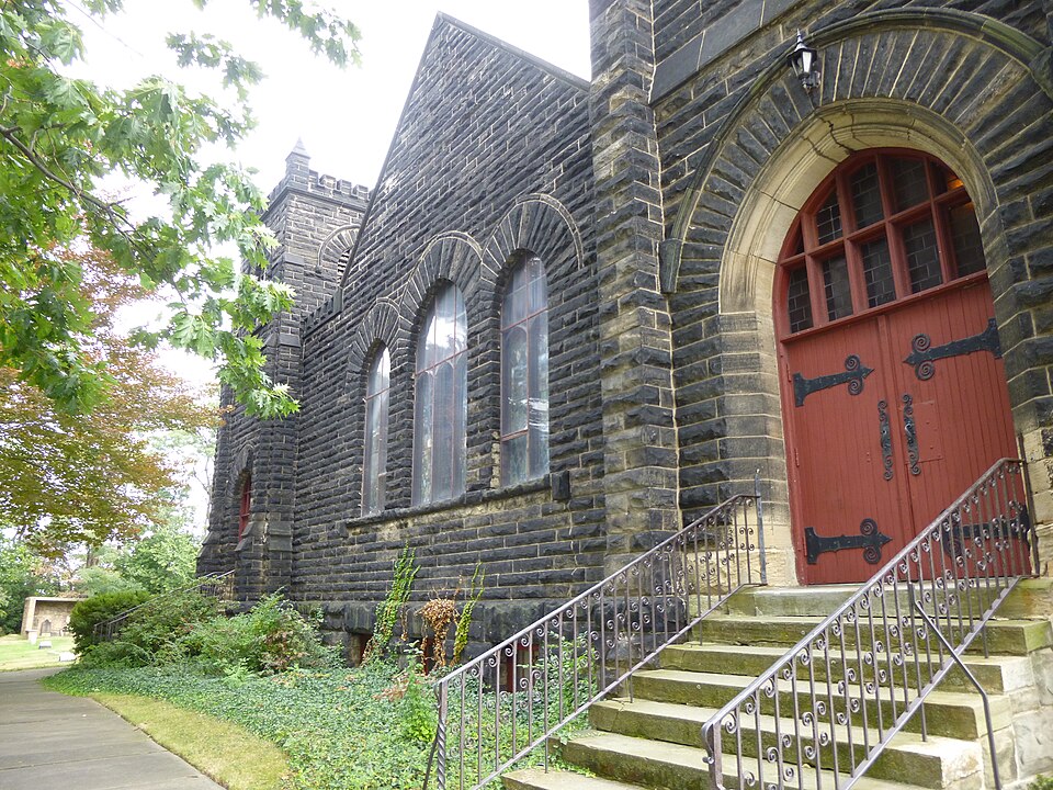 Photograph of First Church of Christ in Euclid