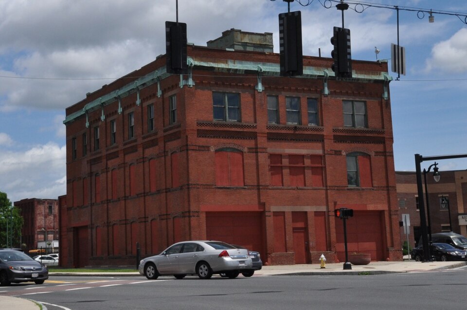 Photograph of Winchester Square Historic District