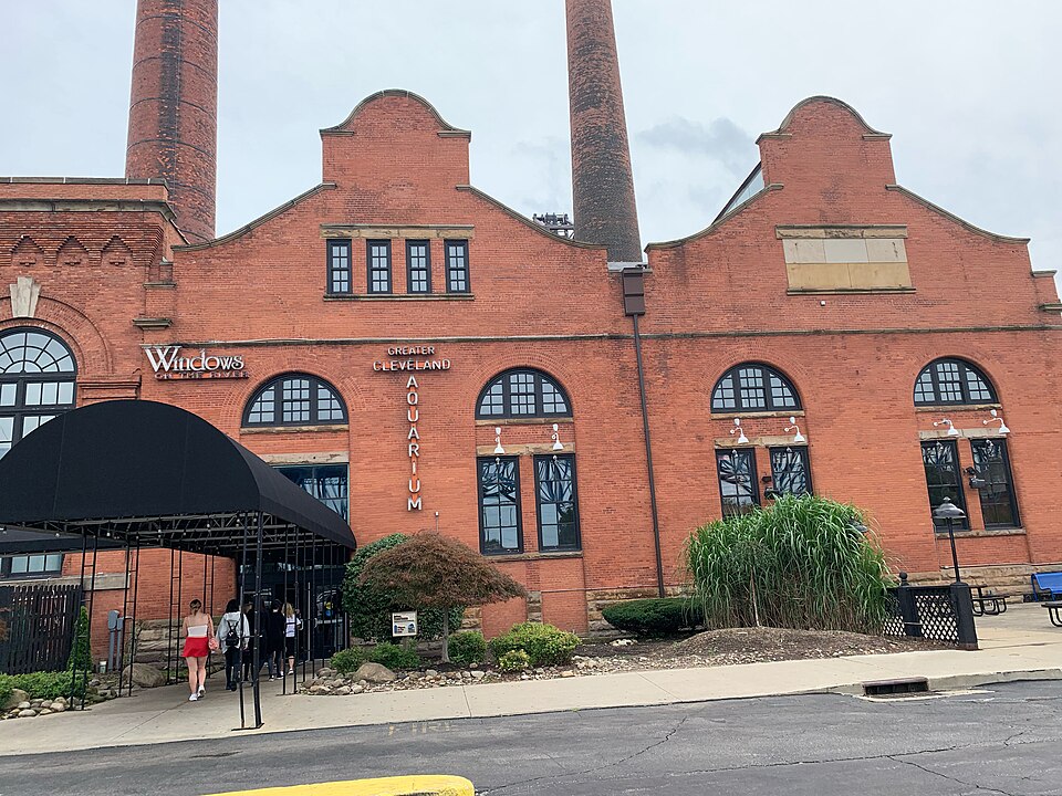 Photograph of Woodland Avenue and West Side Railroad Powerhouse