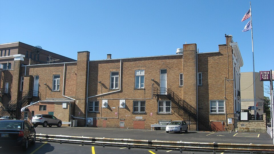 Photograph of Elyria Elks Club