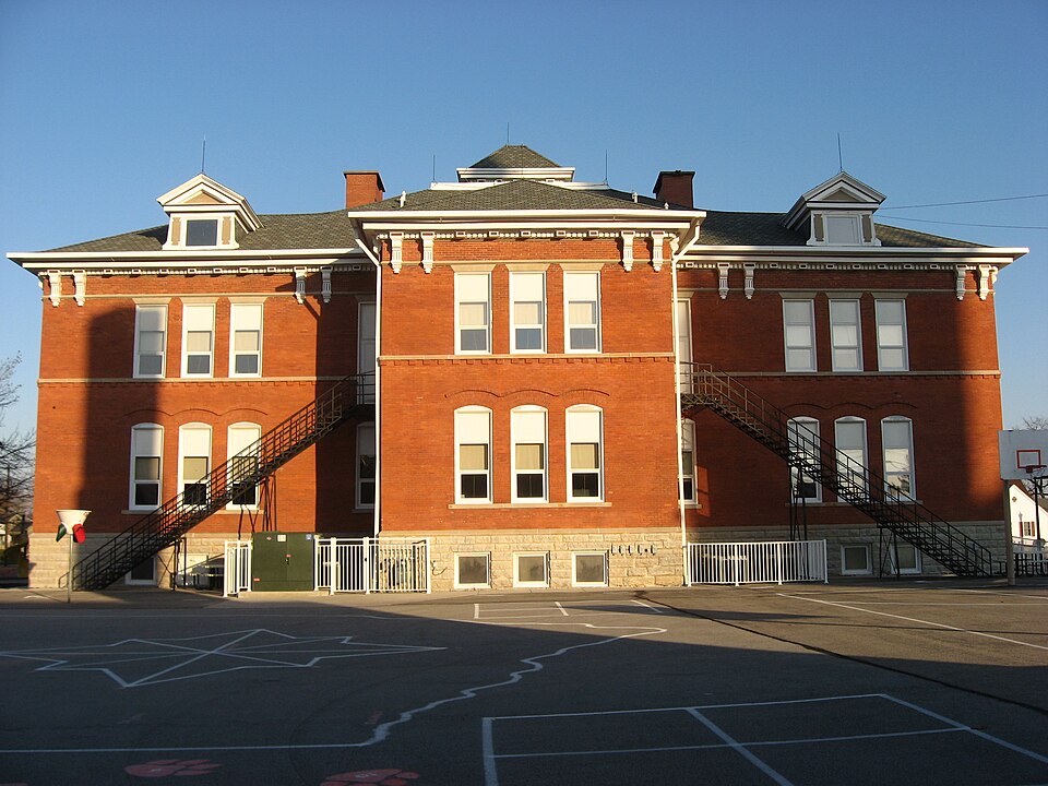 Photograph of Minster Elementary School