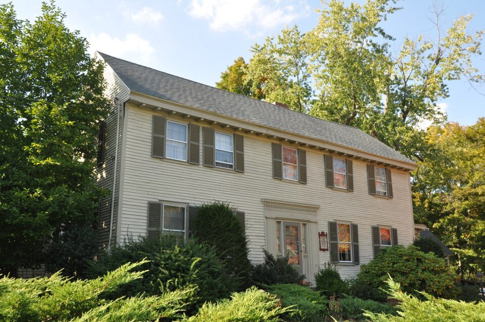 Photograph of Nathaniel Rust Mansion