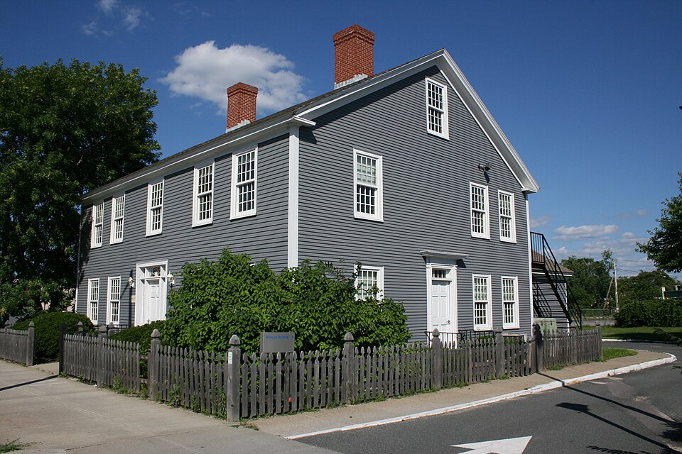 Photograph of Stearns Tavern