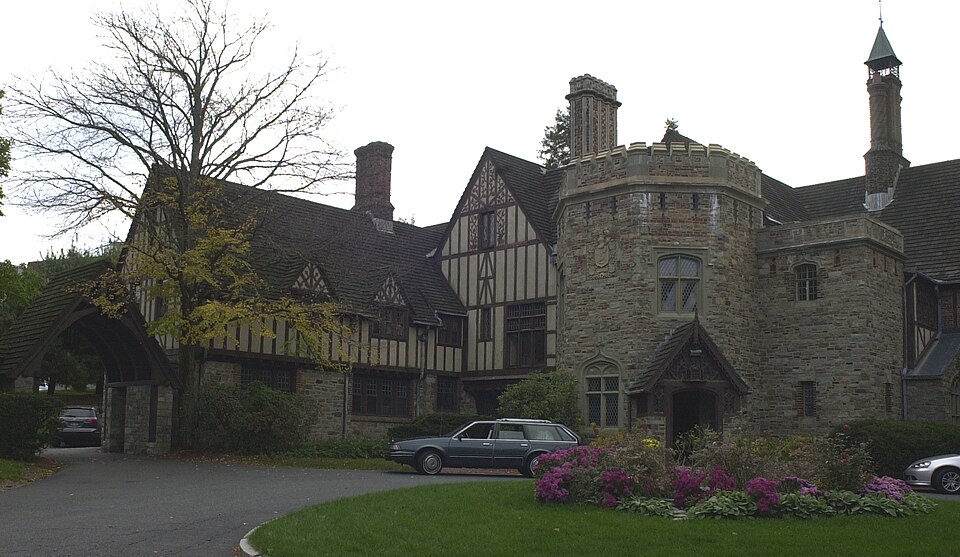 Photograph of Aldus Chapin Higgins House