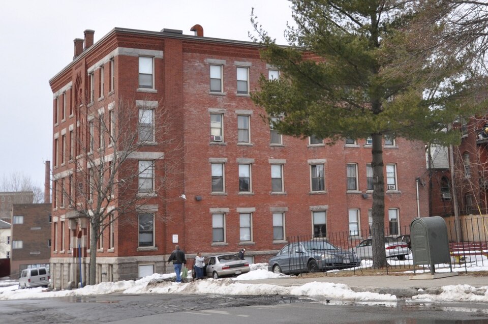 Photograph of Wellington Street Apartment House District
