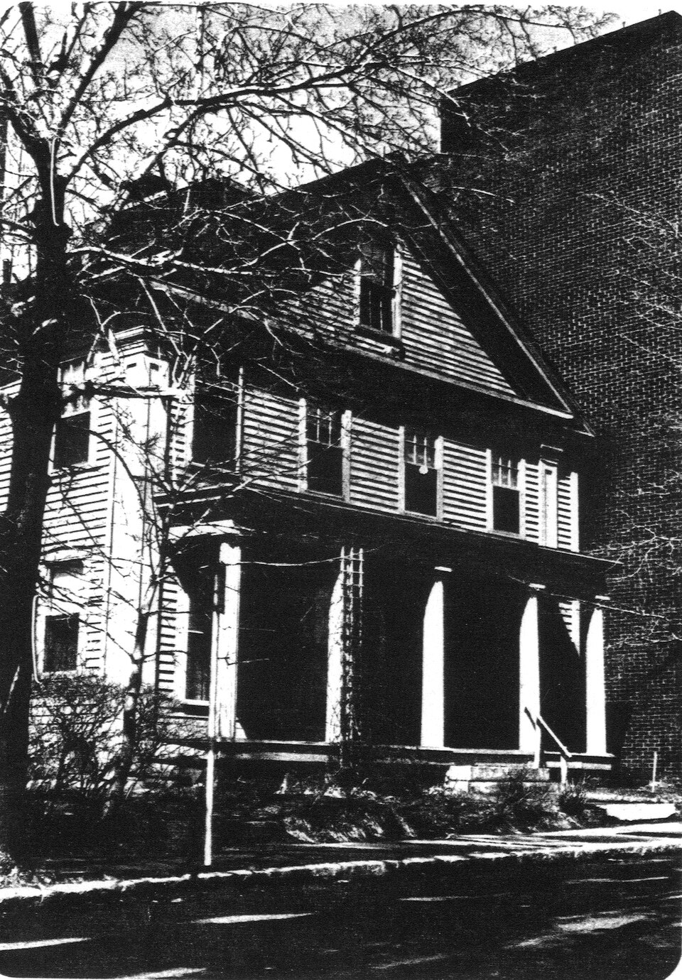 Photograph of Emory Bannister House