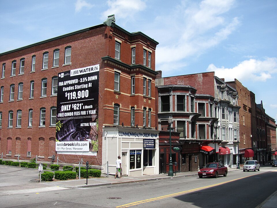 Photograph of Lower Pleasant Street District