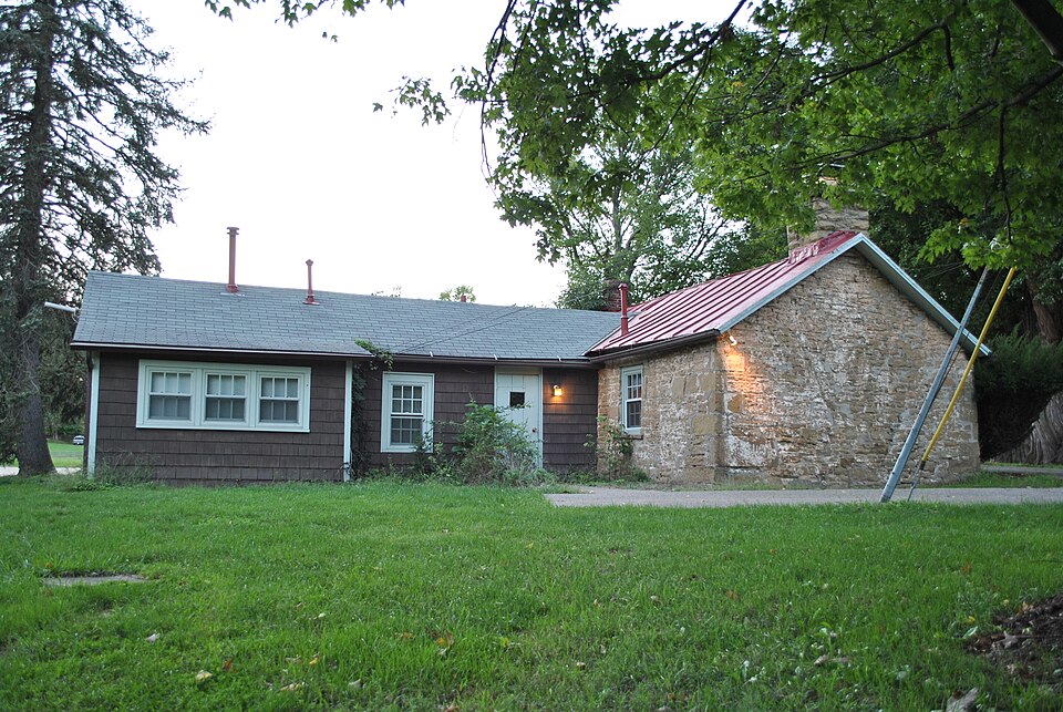 Photograph of Dustin Cabin