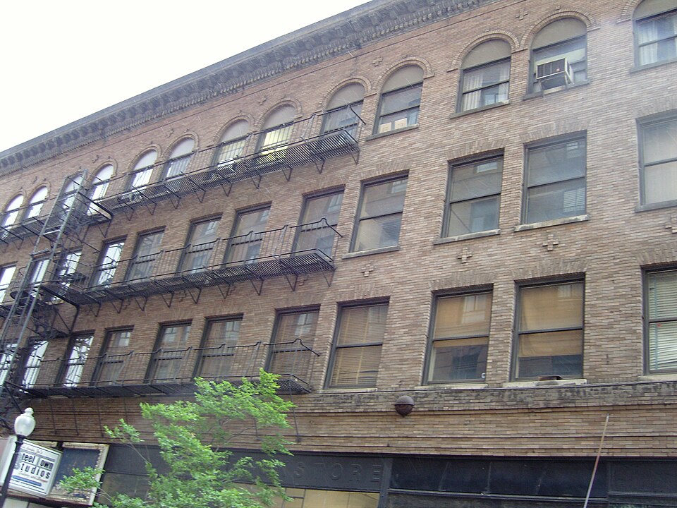 Photograph of Federal Building