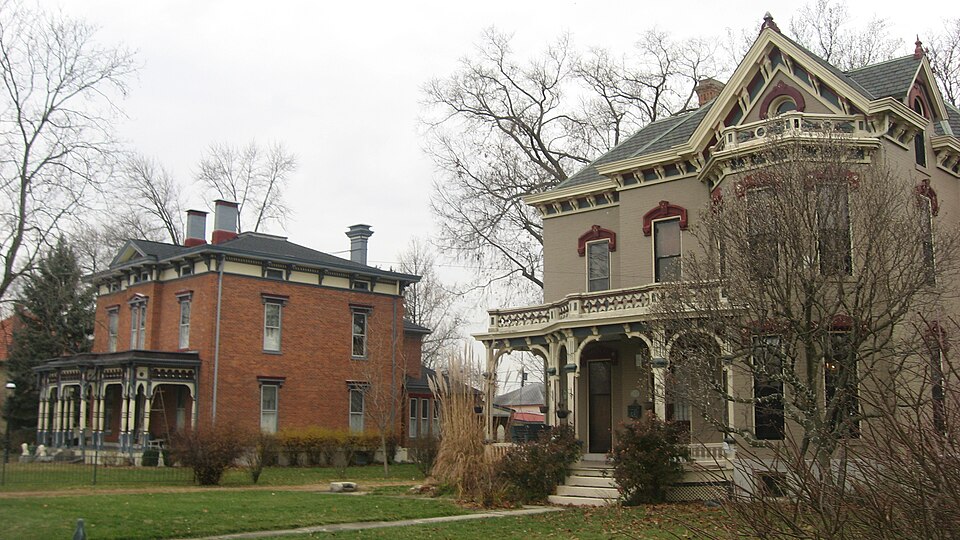 Photograph of Mackinaw Historic District