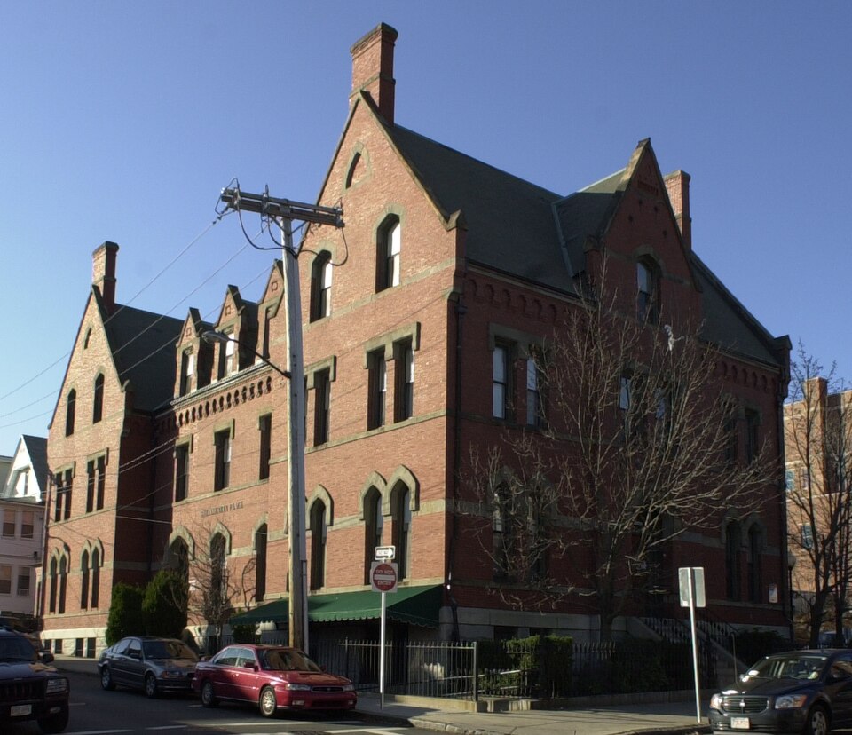 Photograph of Fields Corner Municipal Building