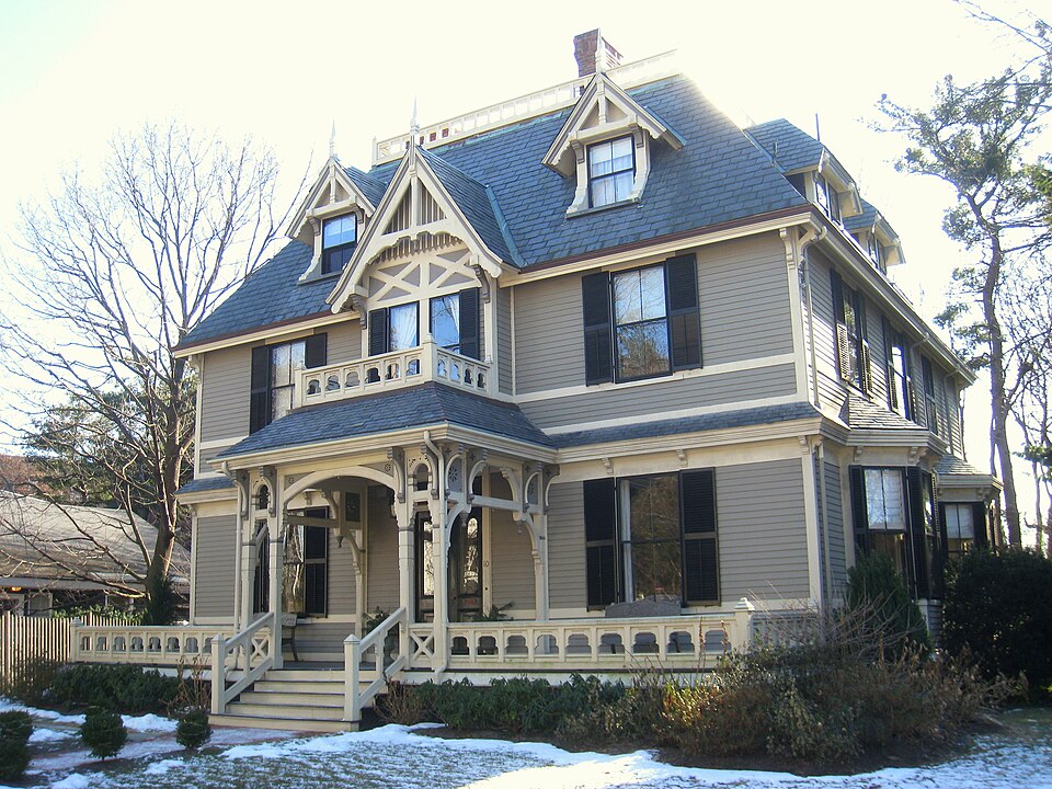 Photograph of Building at 10 Follen Street