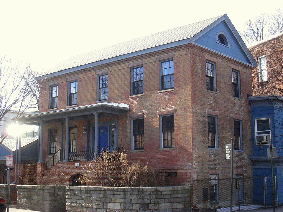Photograph of Ivory Sands House