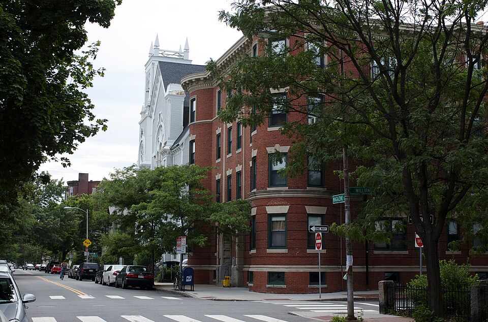 Photograph of Upper Magazine Street Historic District