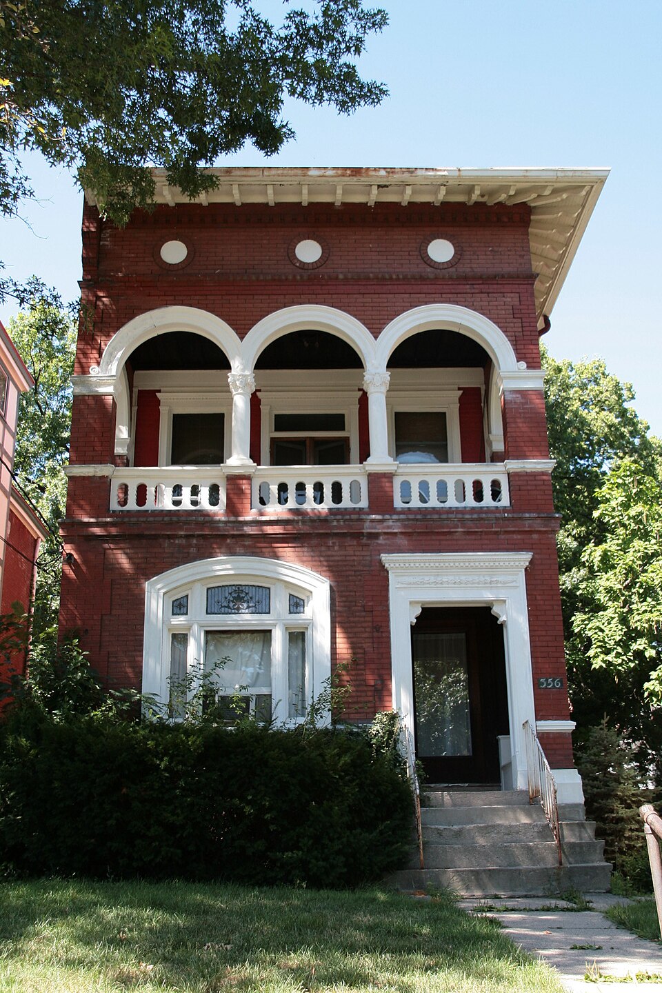 Photograph of Moses Goldsmith Building