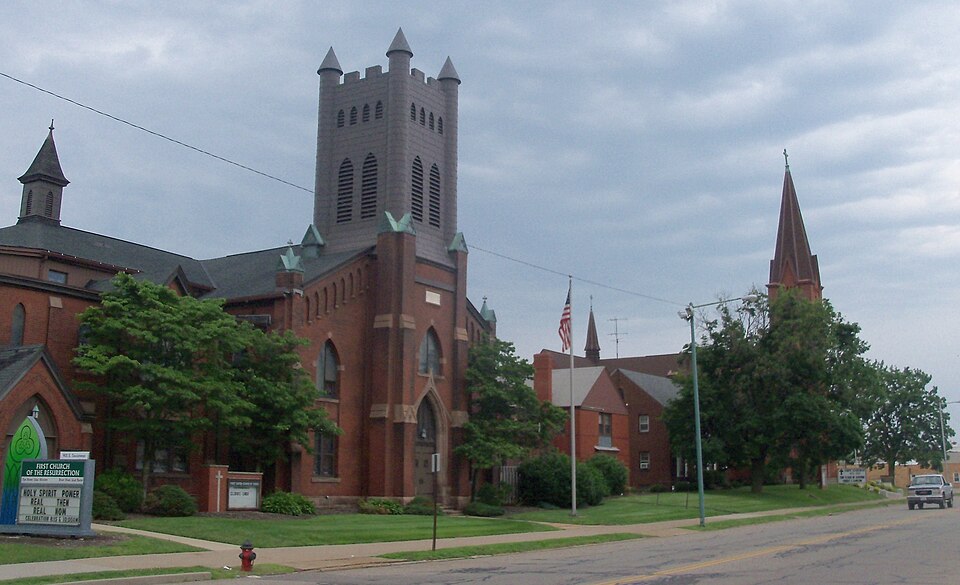 Photograph of First Reformed and First Lutheran Churches