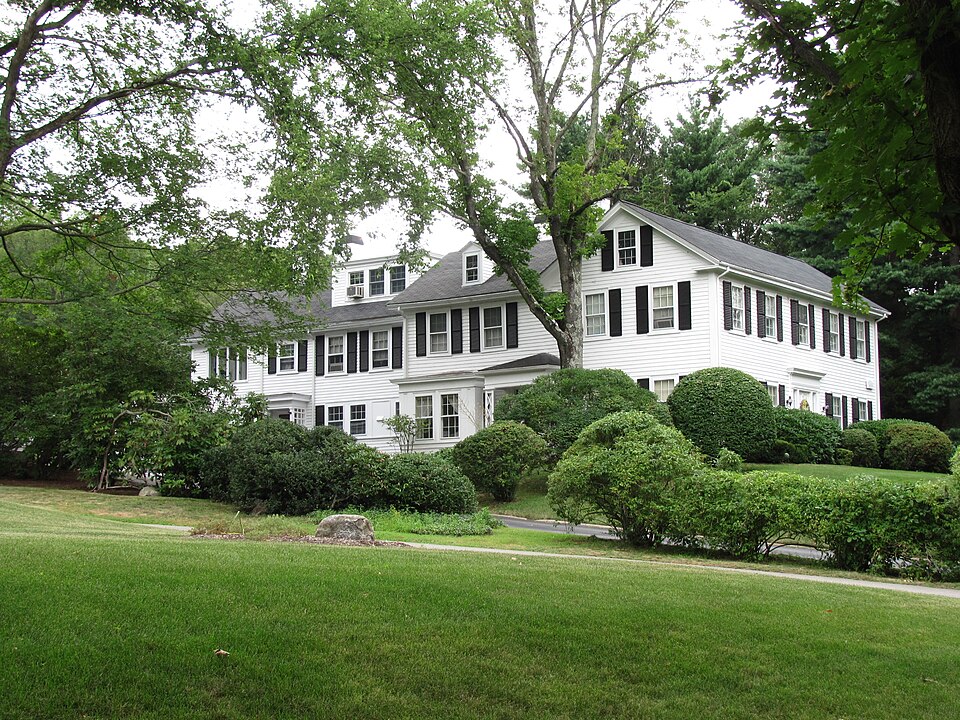 Photograph of Davis Mills House