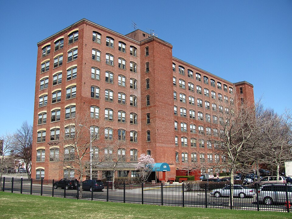 Photograph of Lynn Realty Company Building No. 2