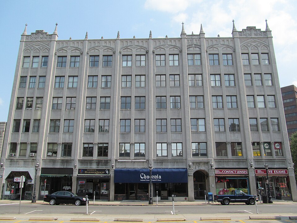 Photograph of Stearns Building