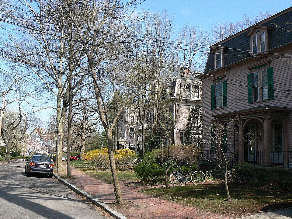Photograph of Avon Hill Historic District