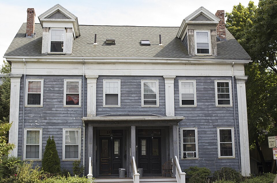 Photograph of Building at 102-104 Inman Street