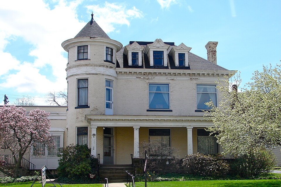 Photograph of Mansfield Woman's Club
