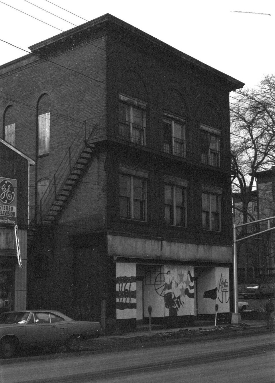 Photograph of Farnum Block
