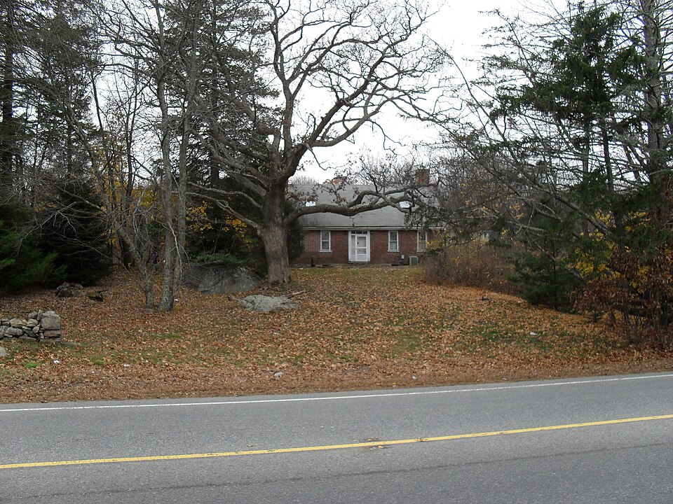 Photograph of Moses Farnum House