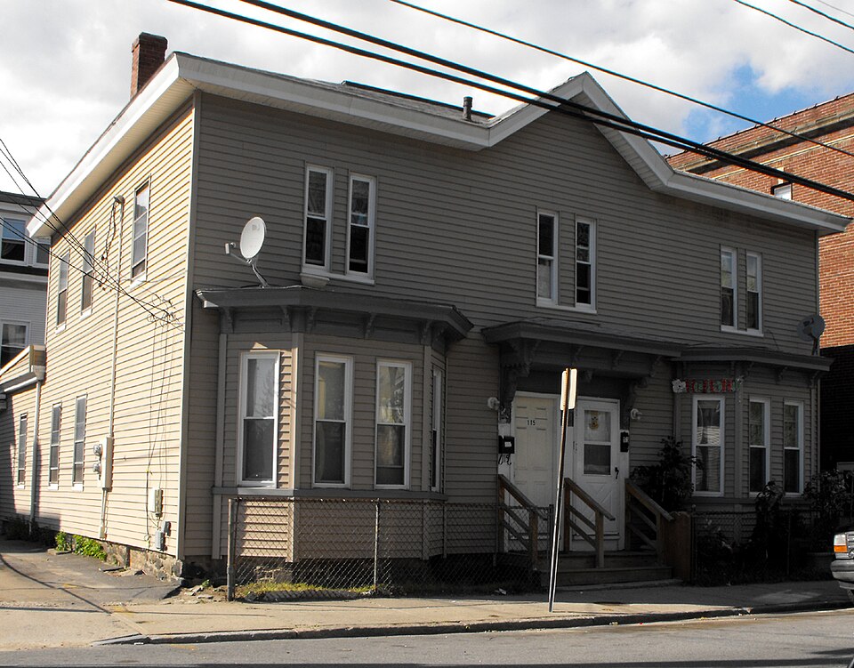 Photograph of House at 113-115 Center Street