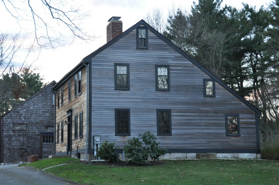 Photograph of Carroll-Hartshorn House